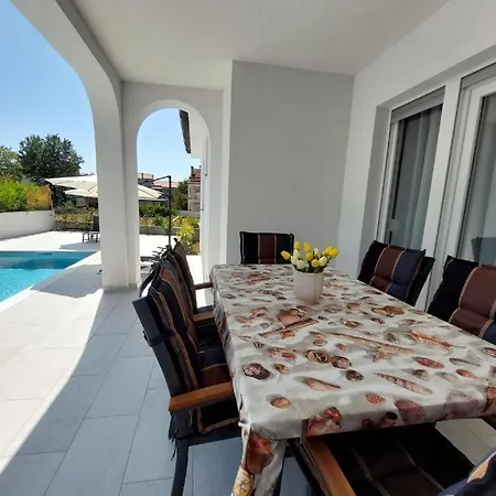 Romansa Apartamento *